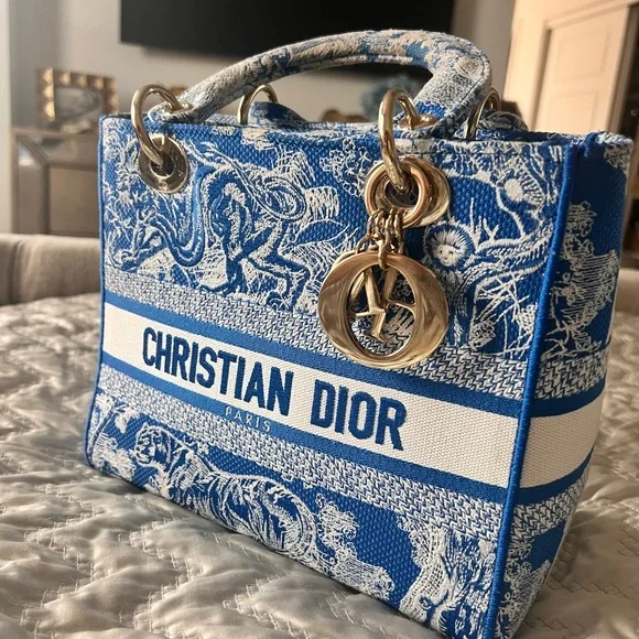 mmmyyy⭐️ DIOR Dior Mini Lambskin My Dior - Luxe Du Jour